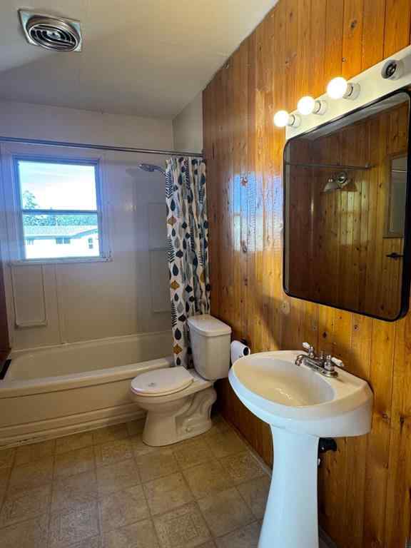 MLS® A2258668 - 10405 115 Street  in NONE Fairview, Residential