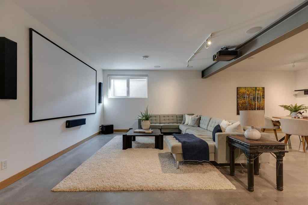 MLS® A2258675 - 924 36 Street NW in Parkdale Calgary, Residential