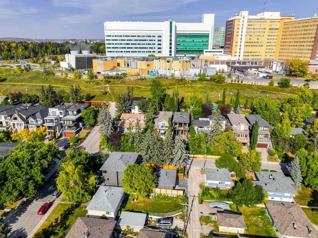 MLS® A2258675 - 924 36 Street NW in Parkdale Calgary, Residential