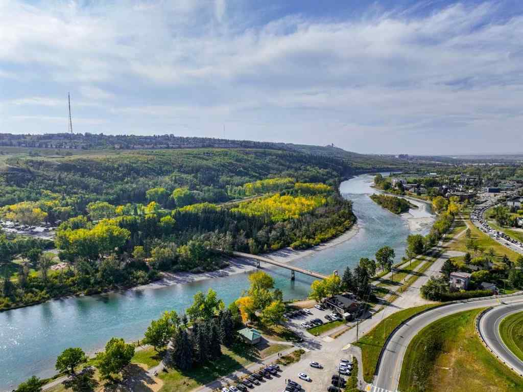 MLS® A2258675 - 924 36 Street NW in Parkdale Calgary, Residential
