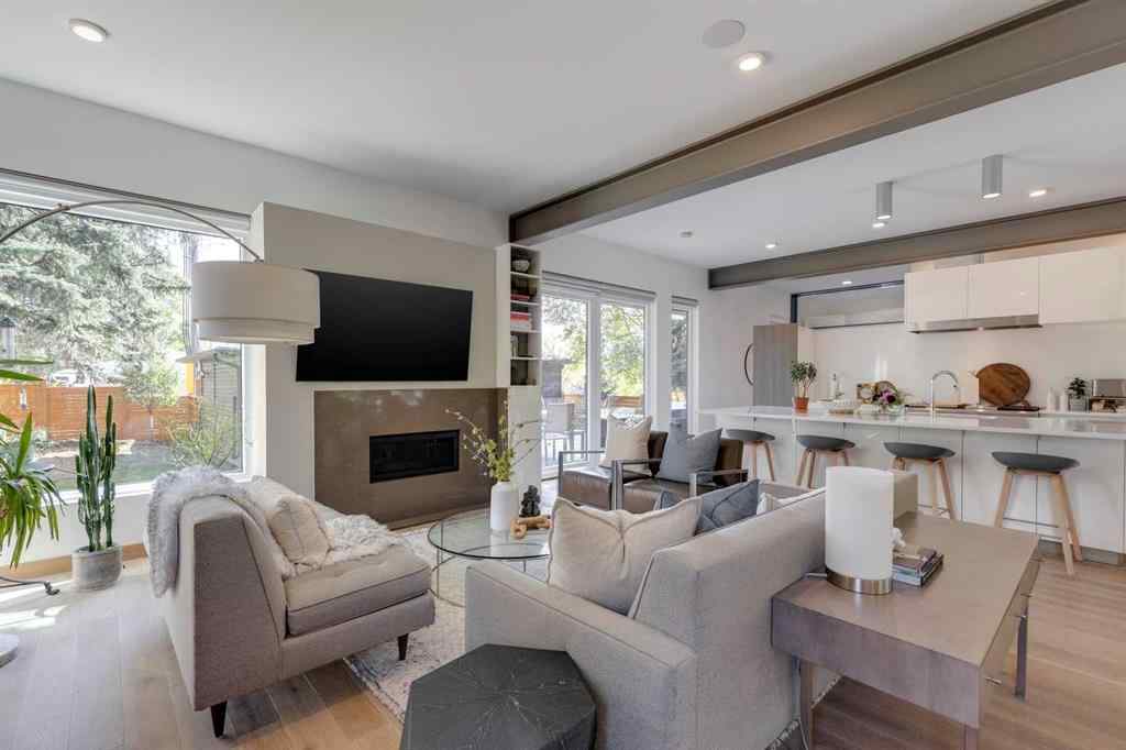MLS® A2258675 - 924 36 Street NW in Parkdale Calgary, Residential