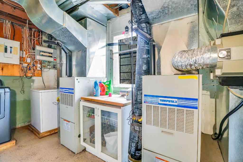 MLS® A2258677 - 185 Cornwallis Drive NW in Cambrian Heights Calgary, Residential