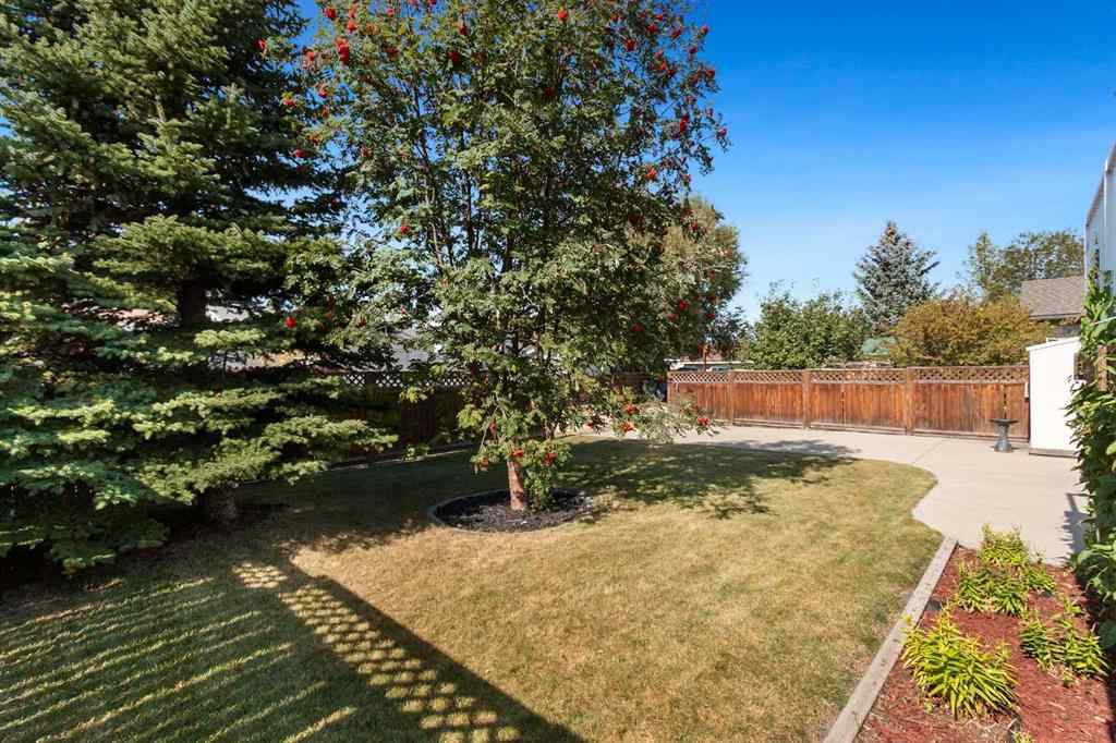 MLS® A2258680 - 15 Sierra Road  in NONE Olds, Residential