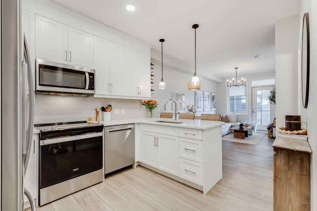 MLS® A2258683 - Unit #3204 80 Greenbriar Place NW in Greenwood/Greenbriar Calgary, Residential