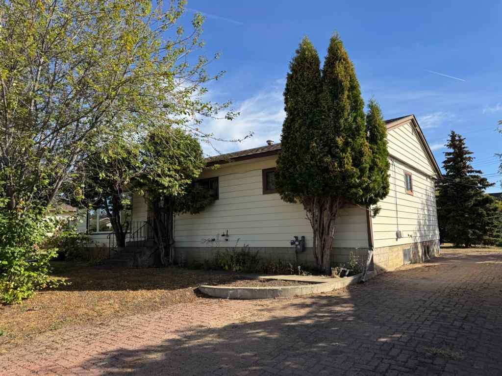 MLS® A2258684 - 10317 114 Street  in NONE Fairview, Residential