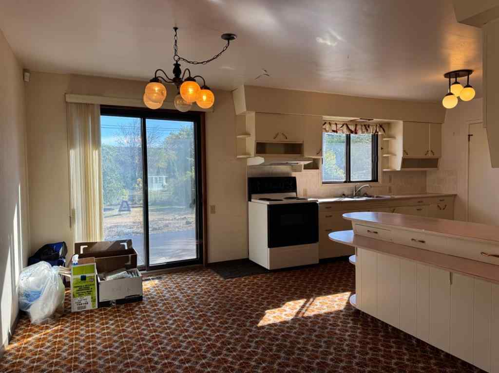 MLS® A2258684 - 10317 114 Street  in NONE Fairview, Residential