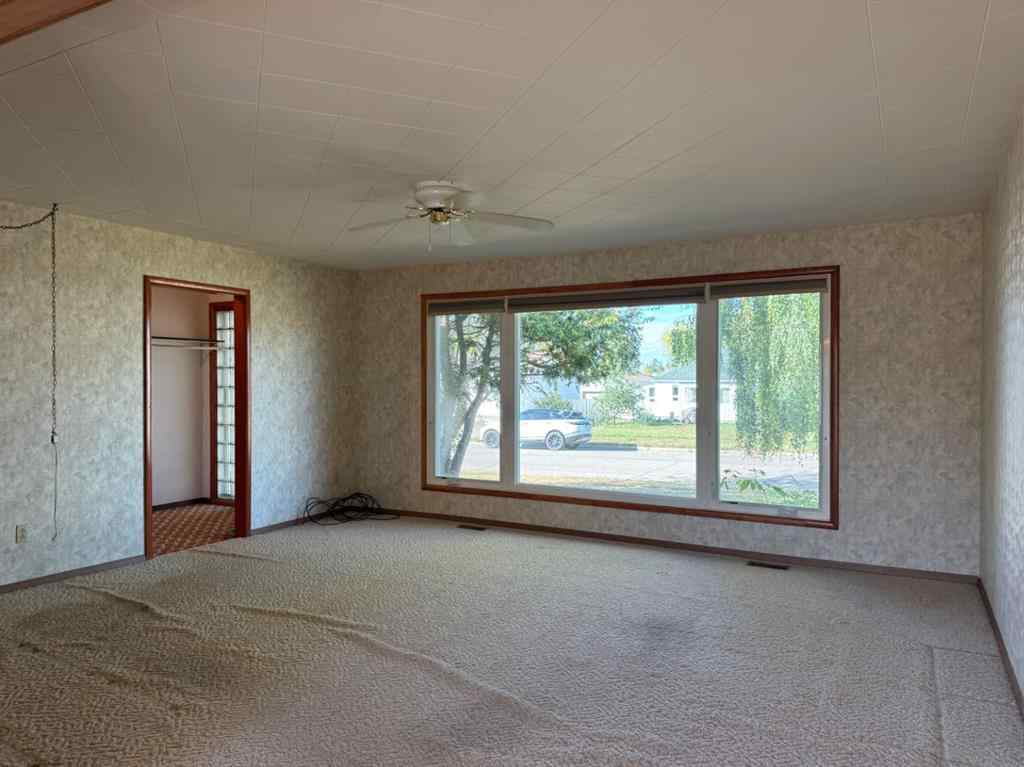 MLS® A2258684 - 10317 114 Street  in NONE Fairview, Residential