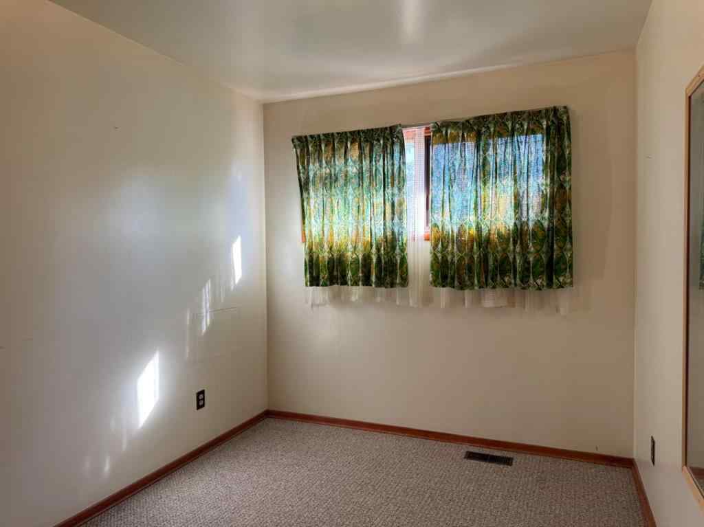 MLS® A2258684 - 10317 114 Street  in NONE Fairview, Residential