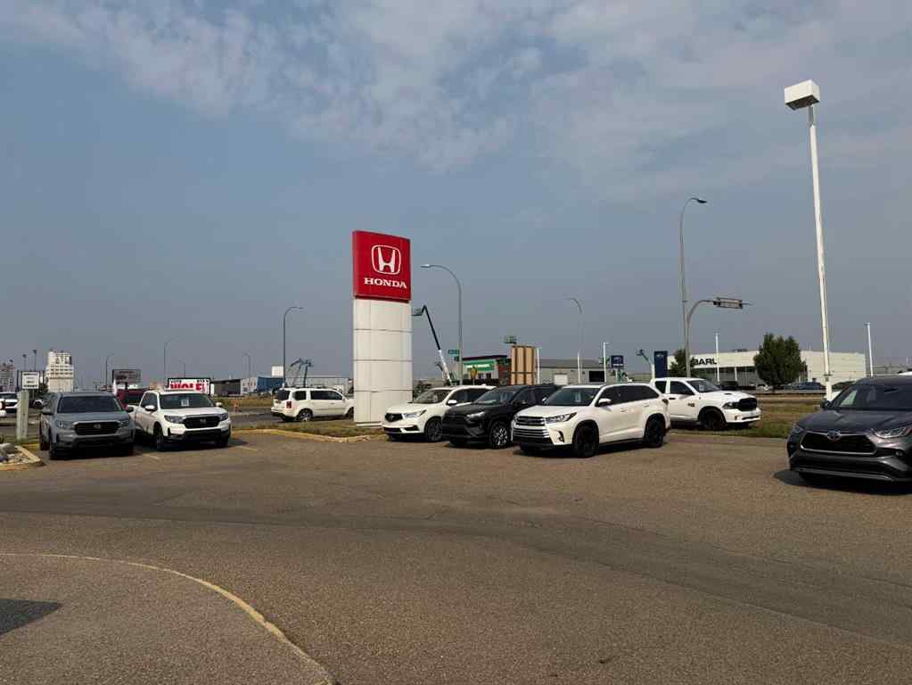 MLS® A2258685 - 3405 2 Avenue S in Wt Hill Business Park Lethbridge, Commercial