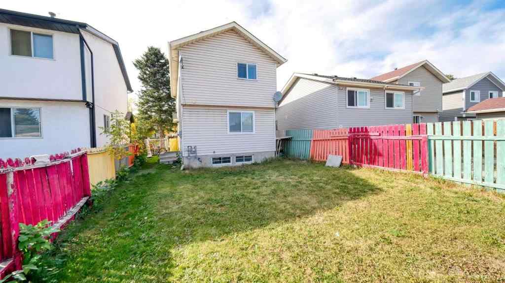 MLS® A2258691 - 268 Falton Drive NE in Falconridge Calgary, Residential