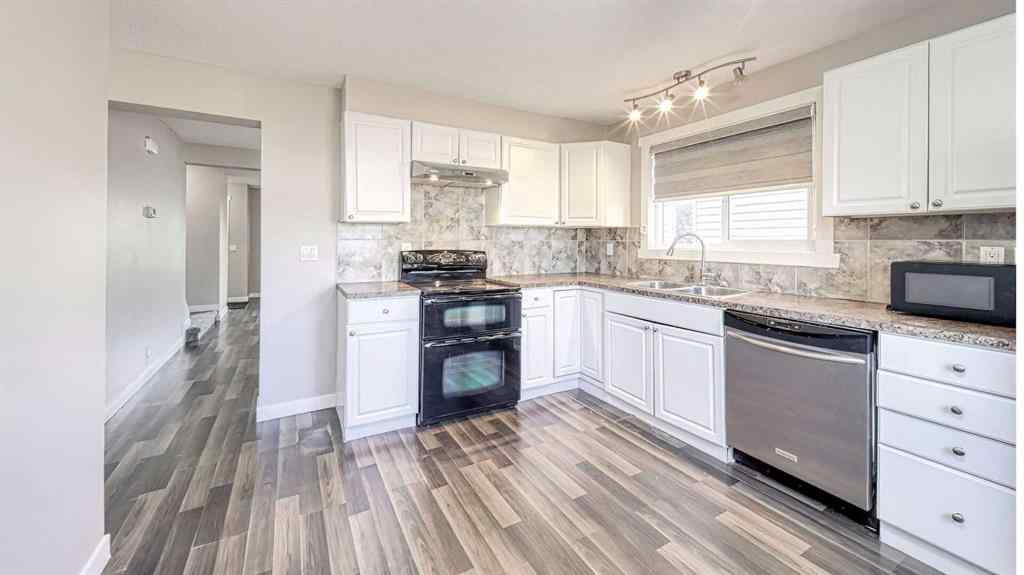 MLS® A2258691 - 268 Falton Drive NE in Falconridge Calgary, Residential