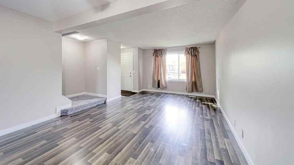 MLS® A2258691 - 268 Falton Drive NE in Falconridge Calgary, Residential