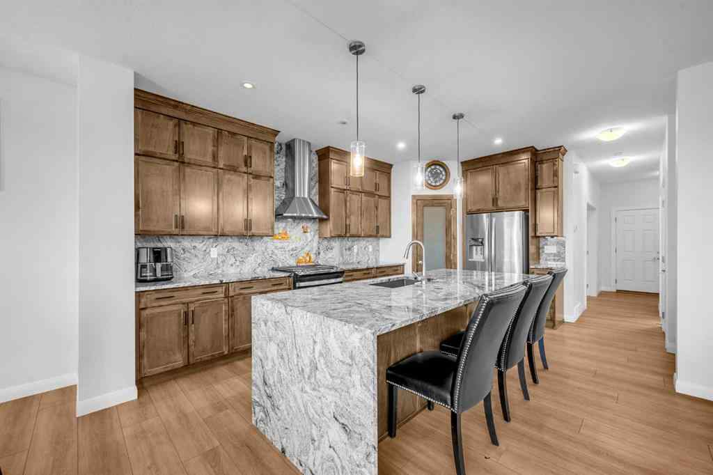 MLS® A2258700 - 628 West Lakeview Drive  in Dawson\'s Landing Chestermere, Residential