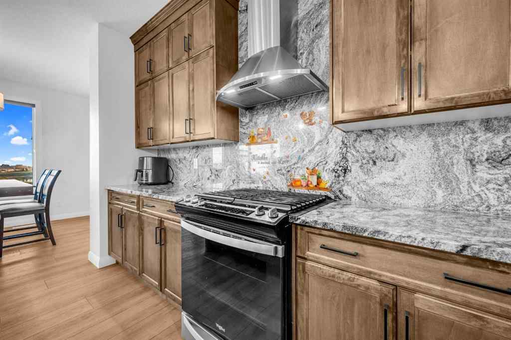 MLS® A2258700 - 628 West Lakeview Drive  in Dawson\'s Landing Chestermere, Residential