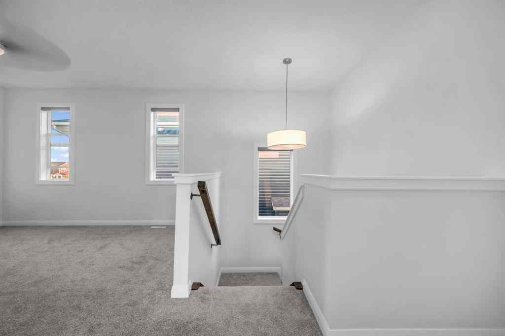 MLS® A2258700 - 628 West Lakeview Drive  in Dawson\'s Landing Chestermere, Residential