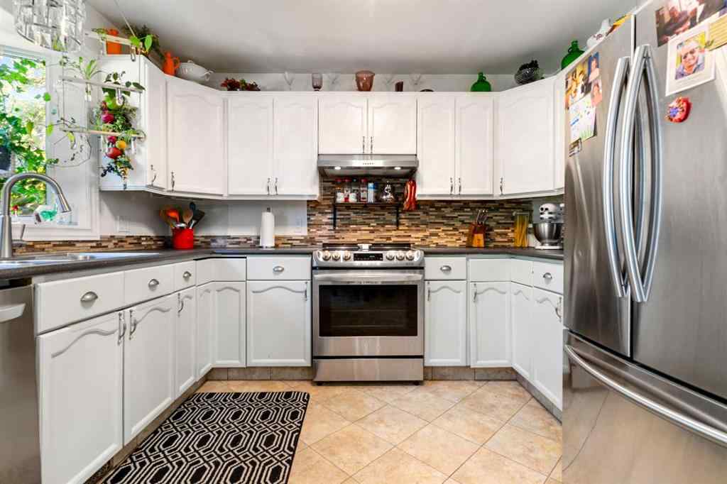 MLS® A2258702 - 8201 102A Street  in Mission Heights Grande Prairie, Residential