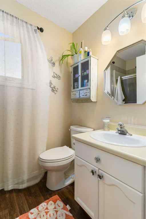 MLS® A2258702 - 8201 102A Street  in Mission Heights Grande Prairie, Residential