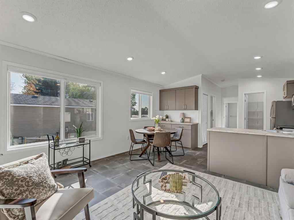 MLS® A2258707 - Unit #134 4000 13 Avenue SE in SE Southridge Medicine Hat, Mobile