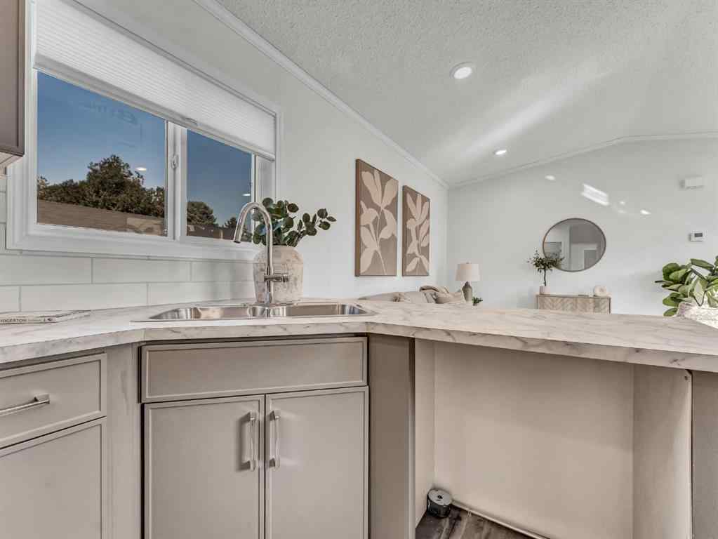 MLS® A2258707 - Unit #134 4000 13 Avenue SE in SE Southridge Medicine Hat, Mobile