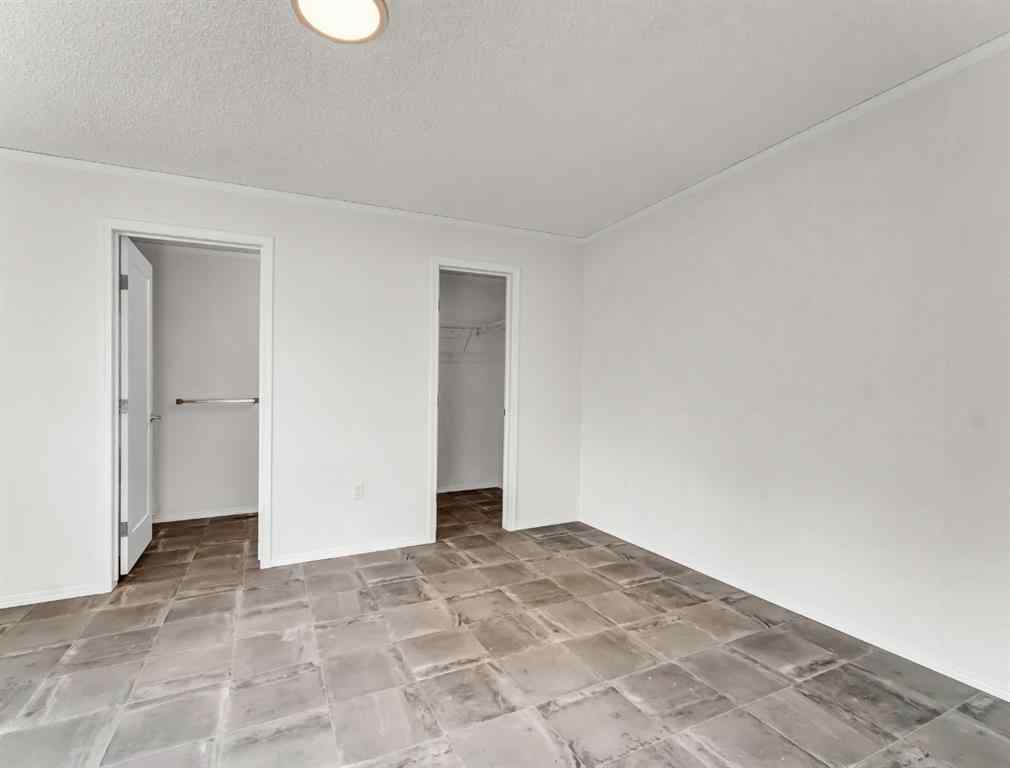 MLS® A2258707 - Unit #134 4000 13 Avenue SE in SE Southridge Medicine Hat, Mobile