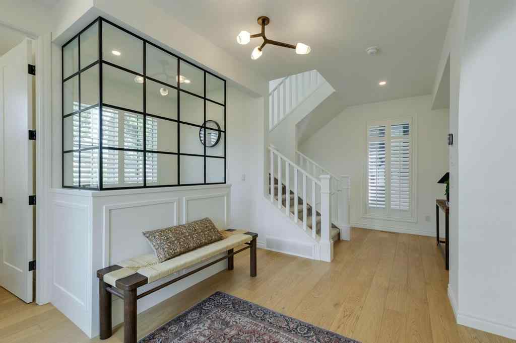MLS® A2258709 - 450 25 Street NW in West Hillhurst Calgary, Residential