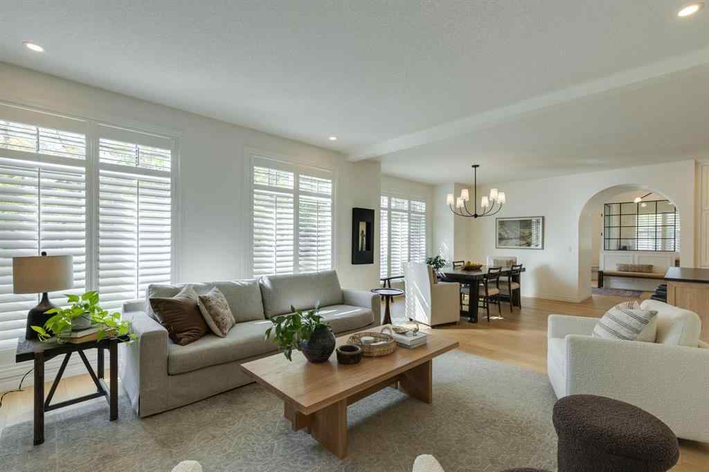 MLS® A2258709 - 450 25 Street NW in West Hillhurst Calgary, Residential