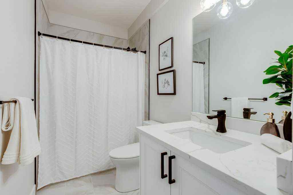 MLS® A2258713 - 201 Thornleigh Close SE in Thorburn Airdrie, Residential