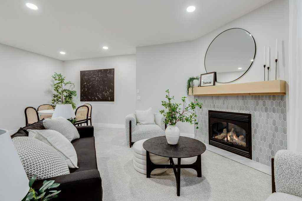 MLS® A2258713 - 201 Thornleigh Close SE in Thorburn Airdrie, Residential