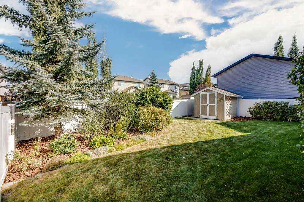 MLS® A2258713 - 201 Thornleigh Close SE in Thorburn Airdrie, Residential
