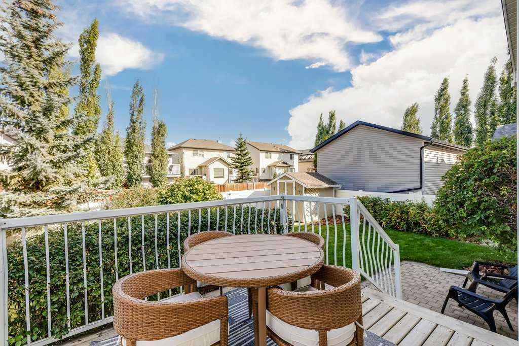 MLS® A2258713 - 201 Thornleigh Close SE in Thorburn Airdrie, Residential