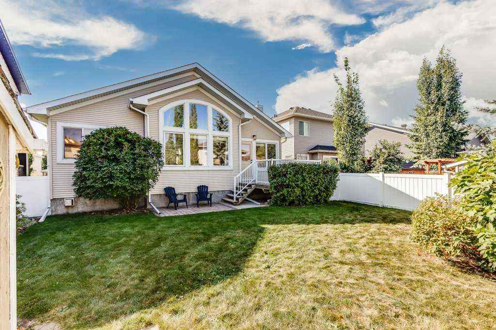 MLS® A2258713 - 201 Thornleigh Close SE in Thorburn Airdrie, Residential
