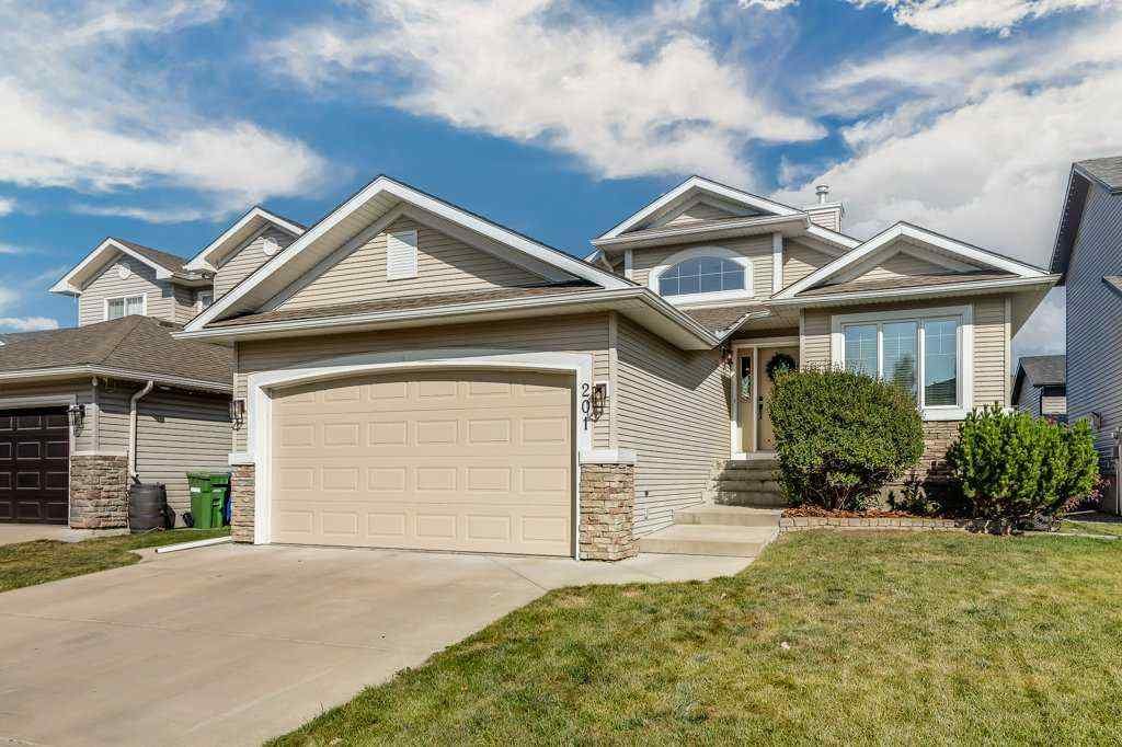 MLS® A2258713 - 201 Thornleigh Close SE in Thorburn Airdrie, Residential