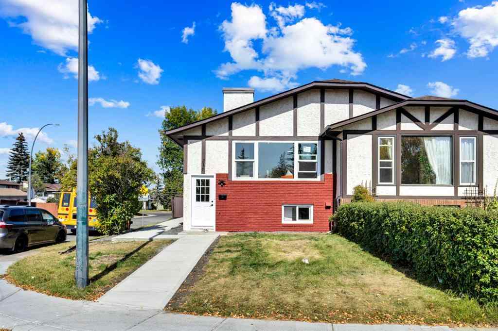 MLS® A2258715 - 216 Templevale Road NE in Temple Calgary, Residential