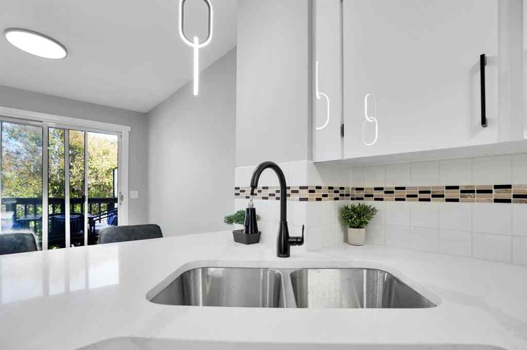 MLS® A2258715 - 216 Templevale Road NE in Temple Calgary, Residential