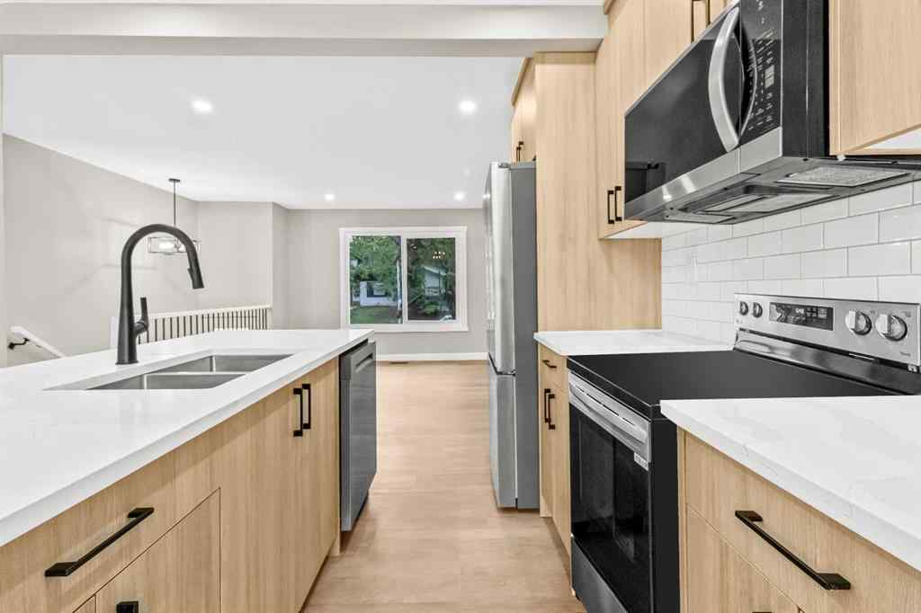 MLS® A2258728 - 10512 Oakfield Drive SW in Cedarbrae Calgary, Residential