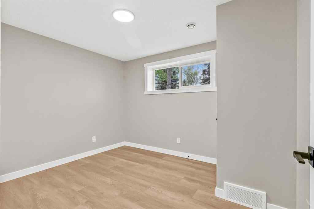 MLS® A2258728 - 10512 Oakfield Drive SW in Cedarbrae Calgary, Residential