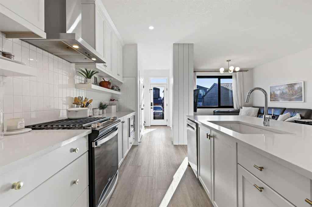 MLS® A2258731 - 22 Wolf Creek Manor SE in Wolf Willow Calgary, Residential