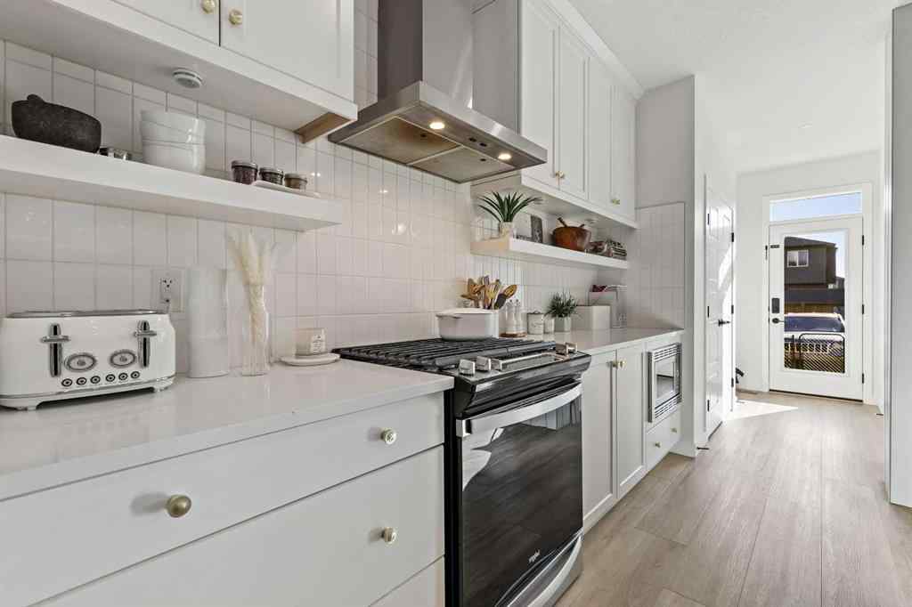 MLS® A2258731 - 22 Wolf Creek Manor SE in Wolf Willow Calgary, Residential