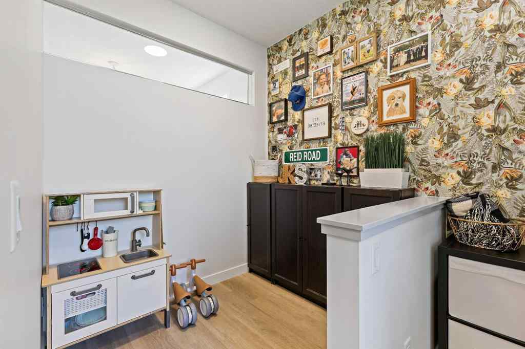 MLS® A2258731 - 22 Wolf Creek Manor SE in Wolf Willow Calgary, Residential