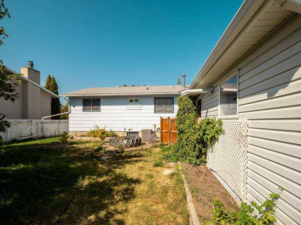 MLS® A2258732 - 43 Ryerson Road W in Varsity Village Lethbridge, Residential