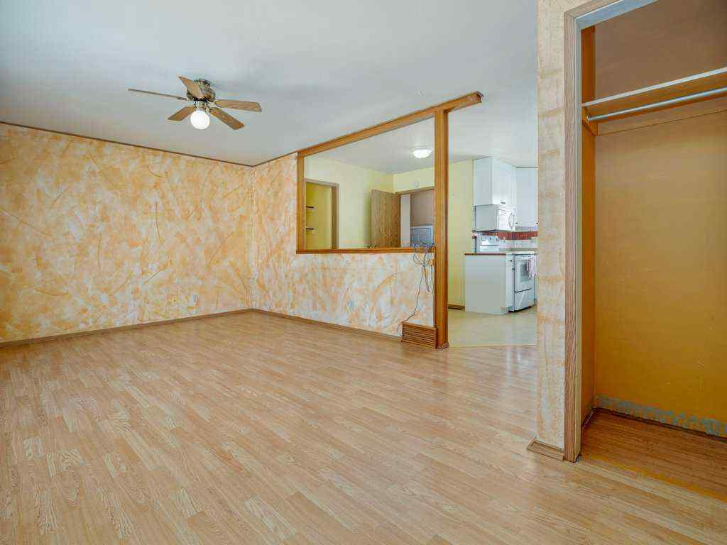 MLS® A2258732 - 43 Ryerson Road W in Varsity Village Lethbridge, Residential