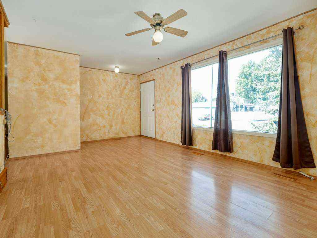 MLS® A2258732 - 43 Ryerson Road W in Varsity Village Lethbridge, Residential