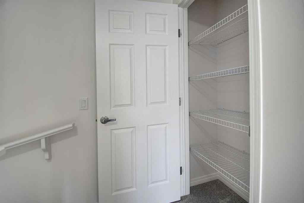 MLS® A2258738 - 221 Hillcrest Gardens SW in Hillcrest Airdrie, Residential
