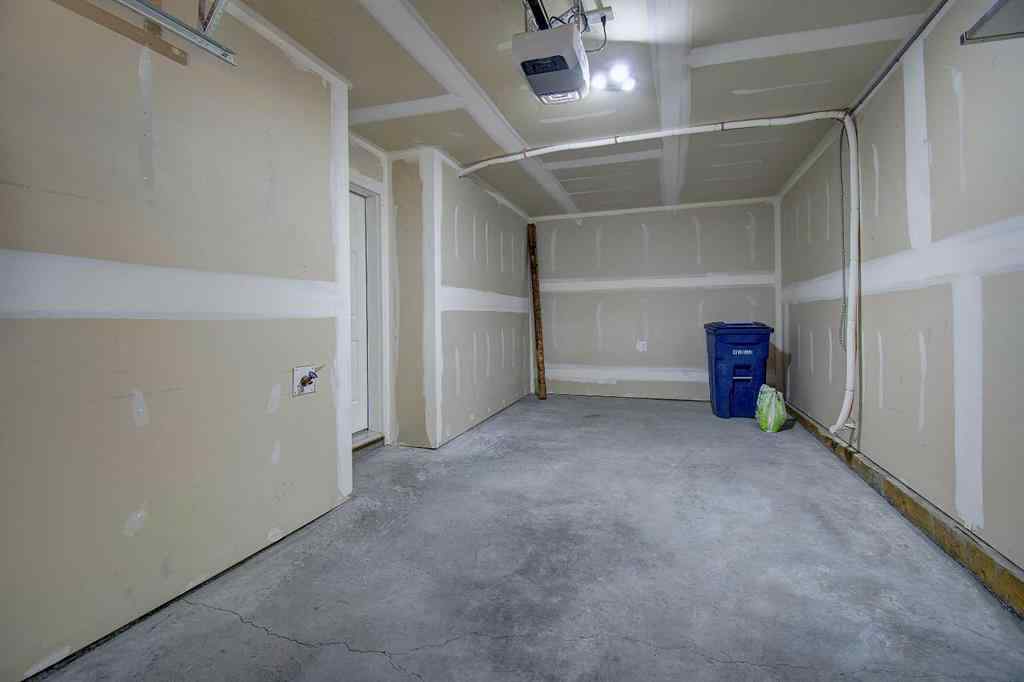 MLS® A2258738 - 221 Hillcrest Gardens SW in Hillcrest Airdrie, Residential