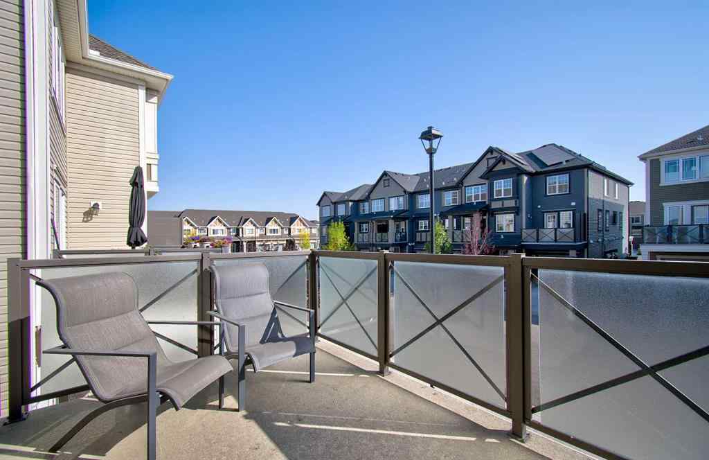 MLS® A2258738 - 221 Hillcrest Gardens SW in Hillcrest Airdrie, Residential