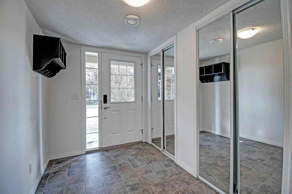 MLS® A2258738 - 221 Hillcrest Gardens SW in Hillcrest Airdrie, Residential