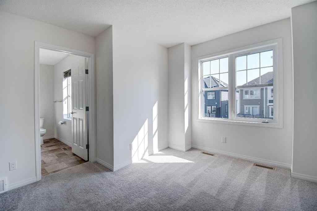 MLS® A2258738 - 221 Hillcrest Gardens SW in Hillcrest Airdrie, Residential