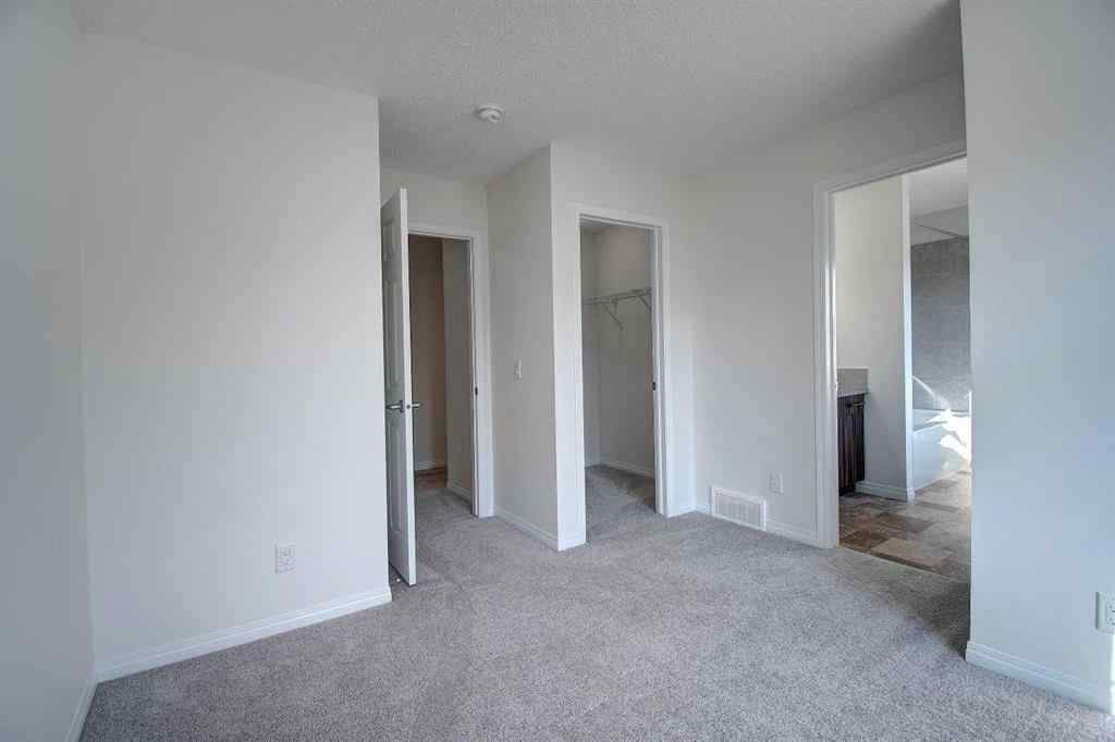 MLS® A2258738 - 221 Hillcrest Gardens SW in Hillcrest Airdrie, Residential