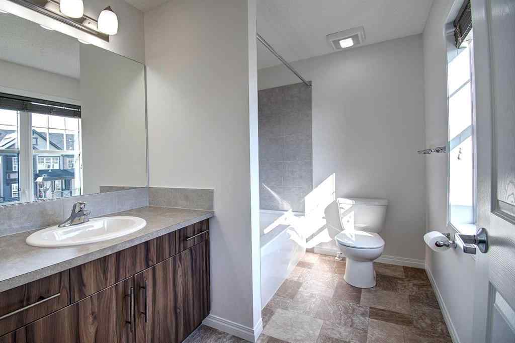 MLS® A2258738 - 221 Hillcrest Gardens SW in Hillcrest Airdrie, Residential