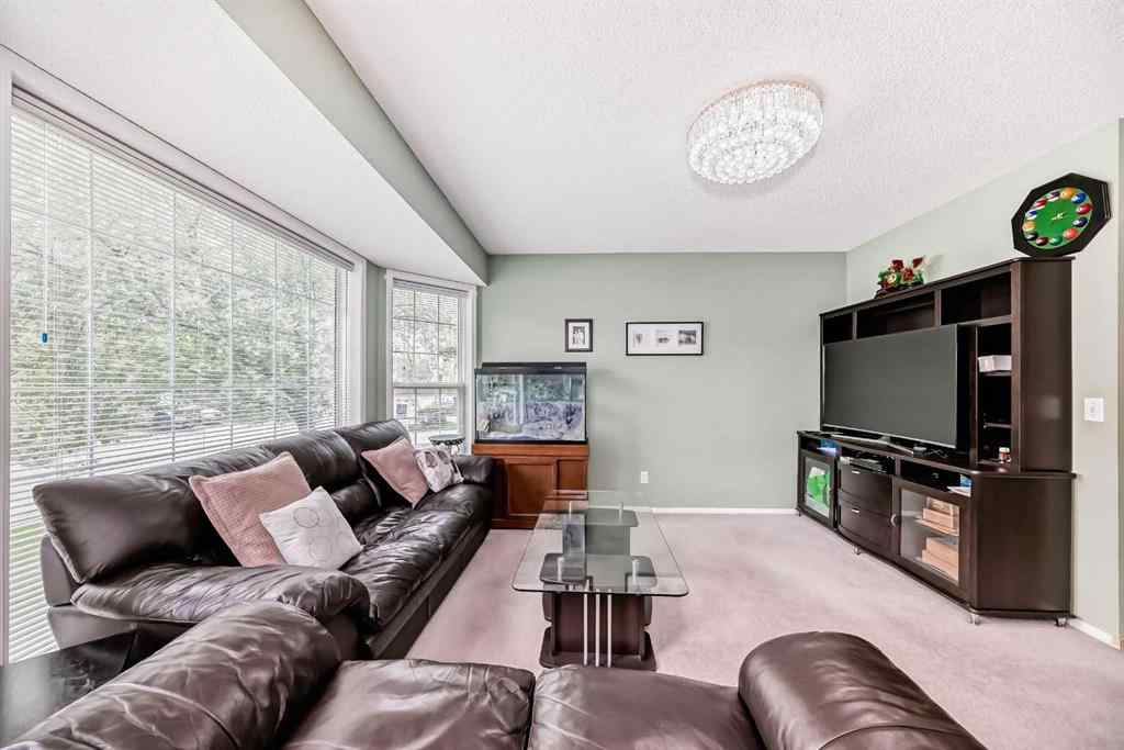 MLS® A2258743 - 28 Country Hills Manor NW in Country Hills Calgary, Residential